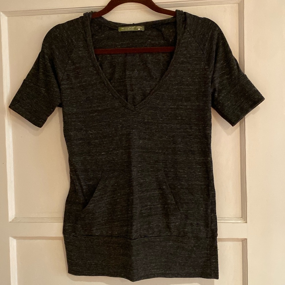 Alternative Earth short sleeve v-neck hoodie - L